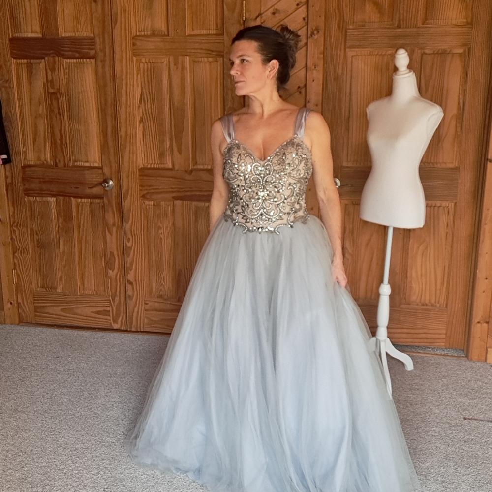 Terani Couture voluminous tulle evening formal gown crystals satin straps sz4-6 - Picture 16 of 16